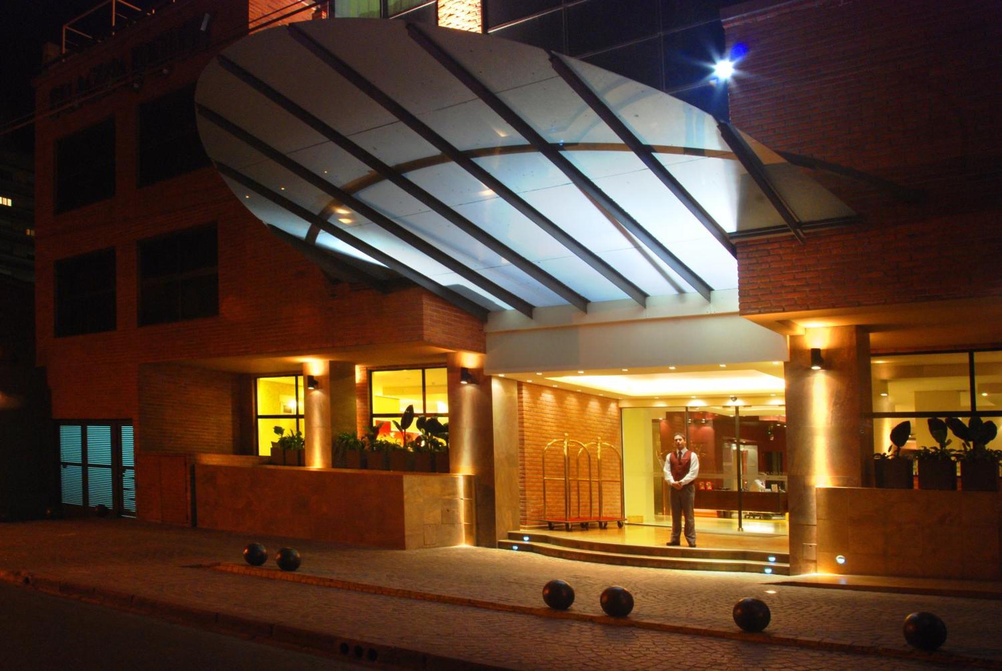 Howard Johnson Plaza Jujuy San Salvador de Jujuy Exteriör bild